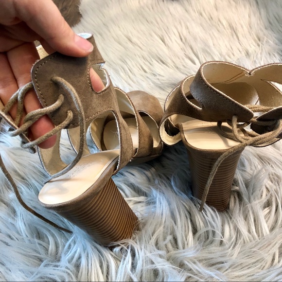 SUEDE LACE UP HEELS - Picture 4 of 6